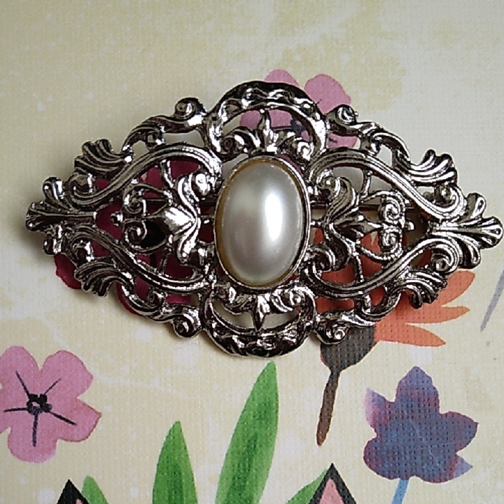 Vintage Silver Filigree Pearl Brooch - Picture 3 of 5